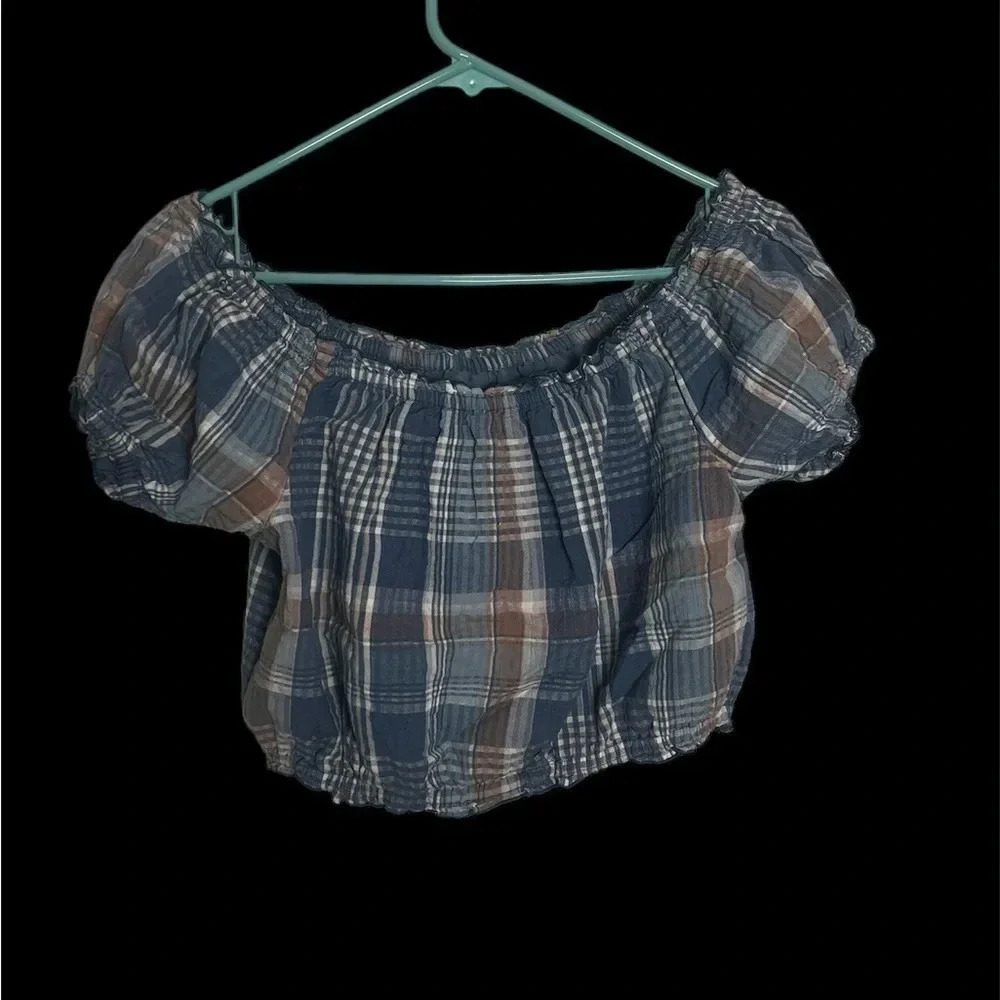 American Eagle Size small cropped plaid blouse - Picture 2 of 4